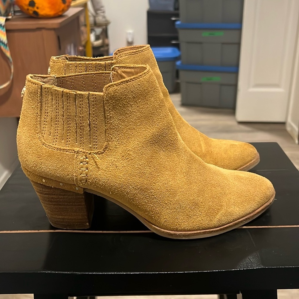 Steve Madden Tinker Suede Leather Slip On Ankle Booties​